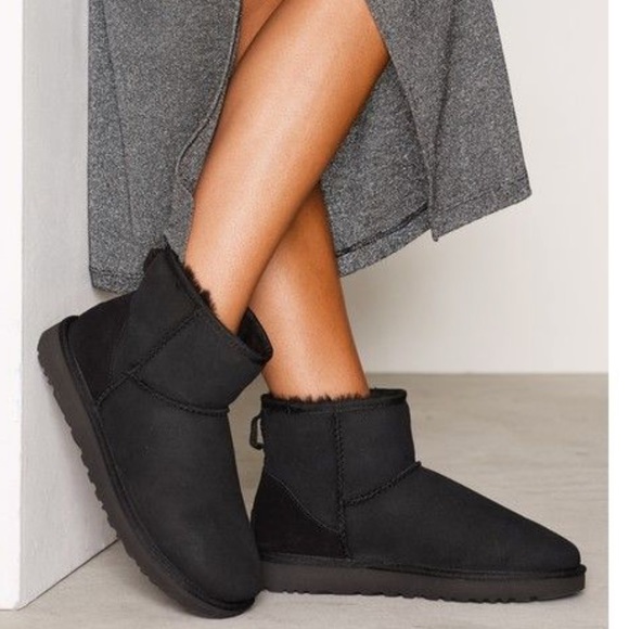 ugg classic mini ii boot black